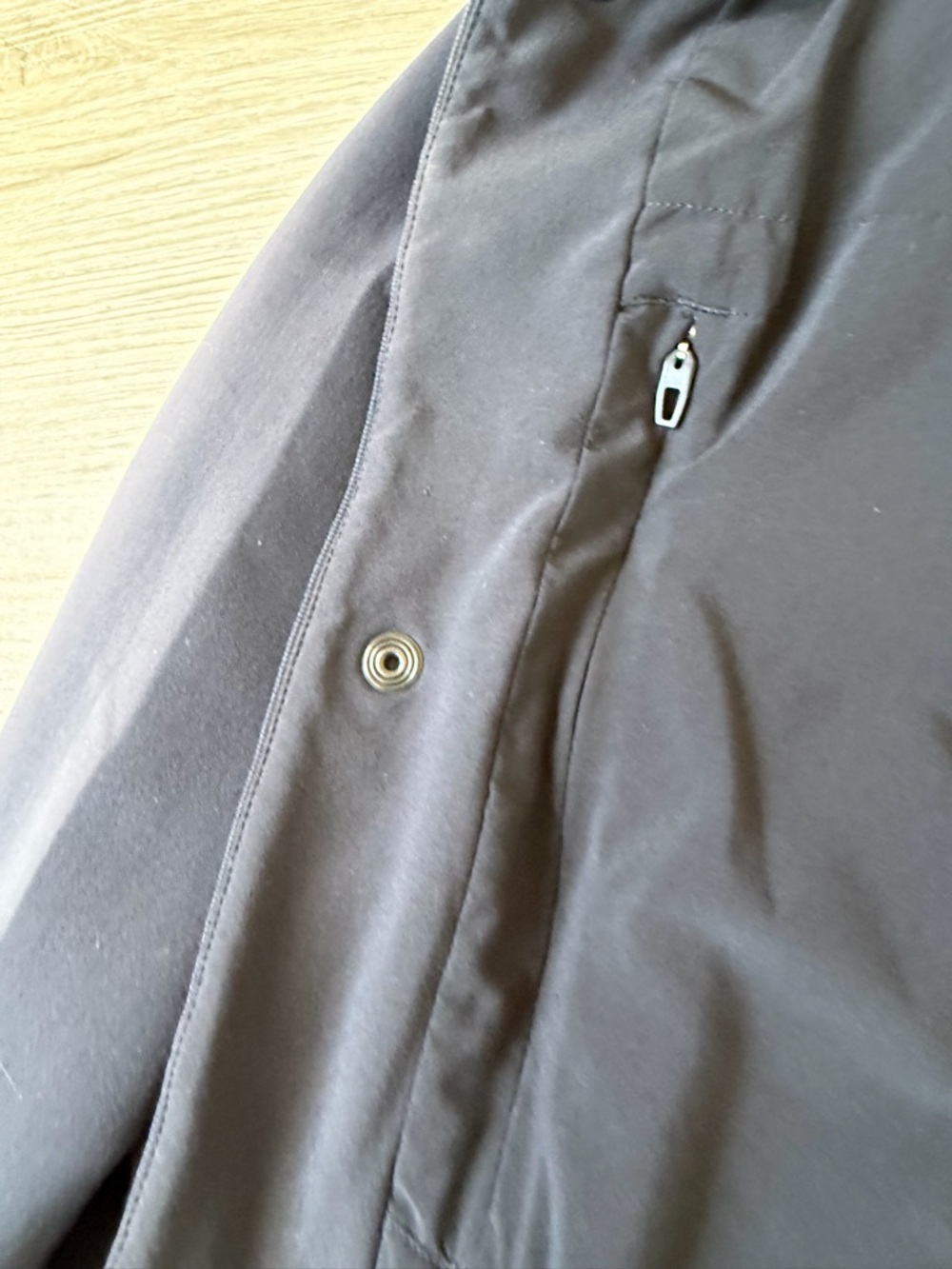 Lululemon Men’s Button Up Jacket - Picture 3 of 5